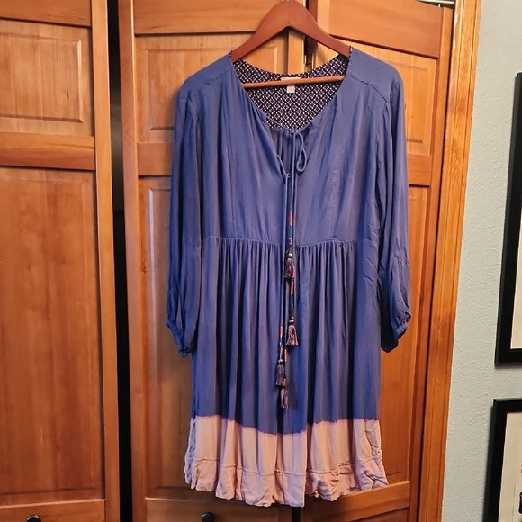 HOLDING HORSES Dresses & Skirts - Holding Horses Navy and White Patterned Dress